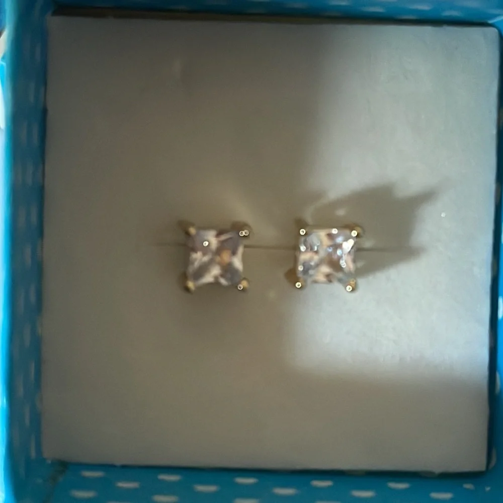 Stainless‎ steel beautiful golden unisex earring